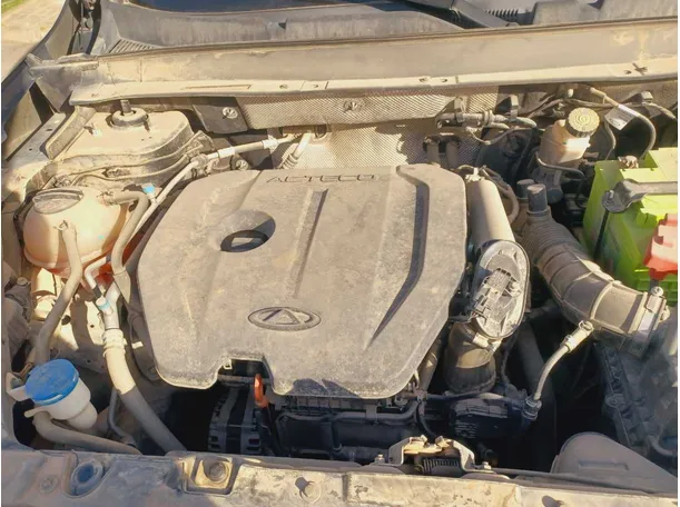 Car image 25