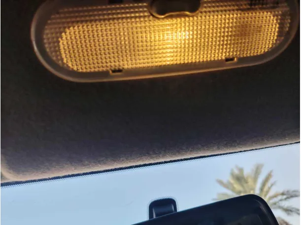 Car image 26
