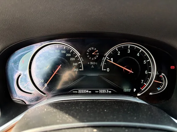 Car image 23