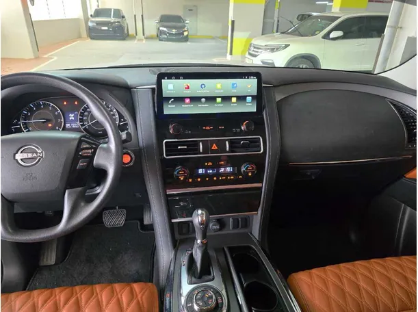 Car image 16