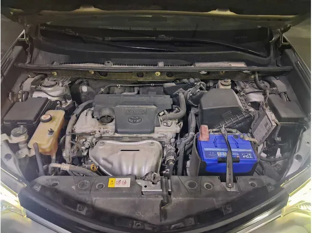 Car image 21
