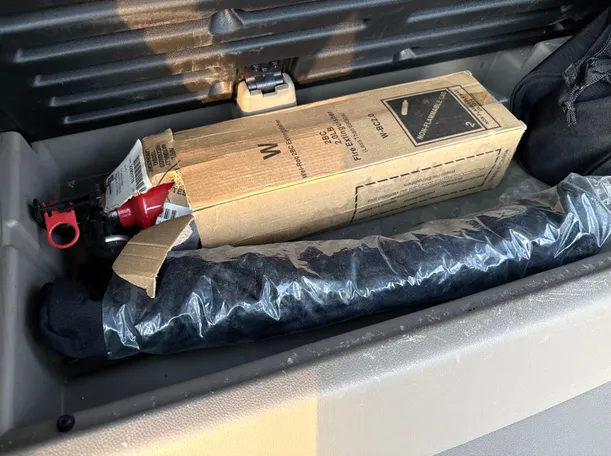 Car image 36