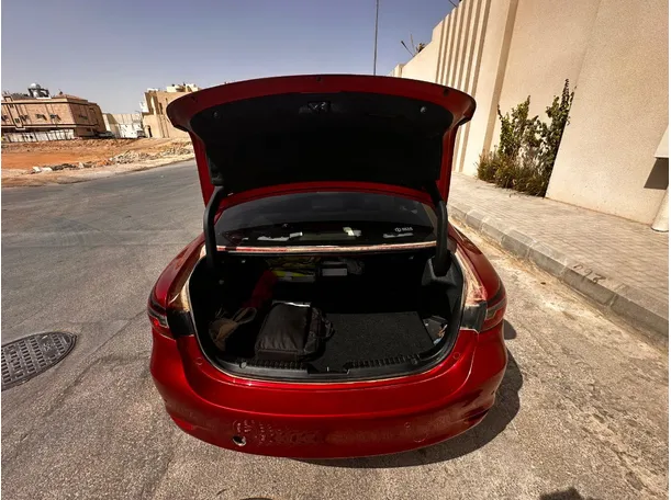 Car image 22
