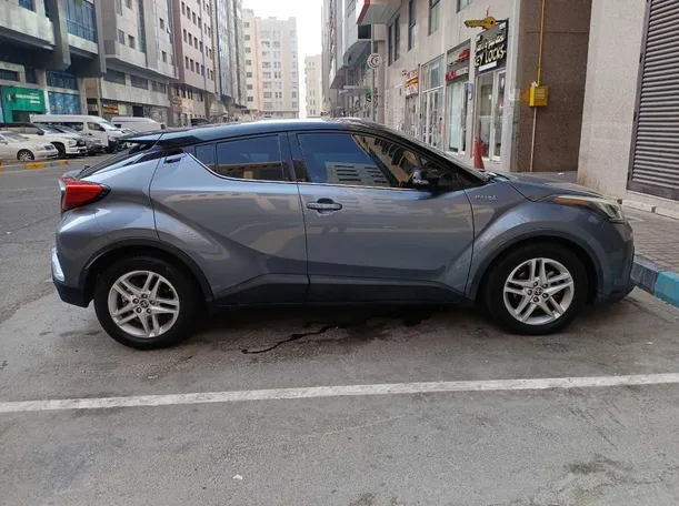Car image 8