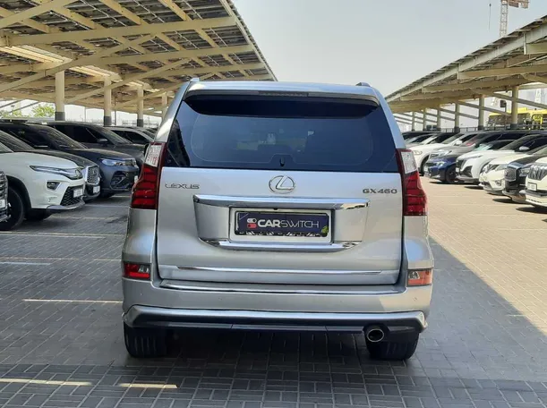 Car image 6