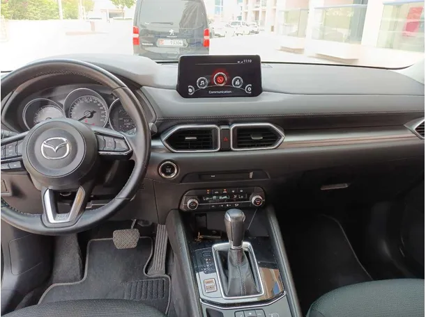Car image 17