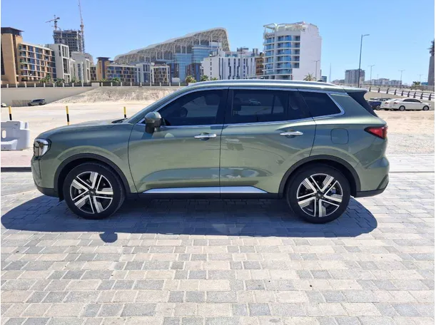 Car image 8