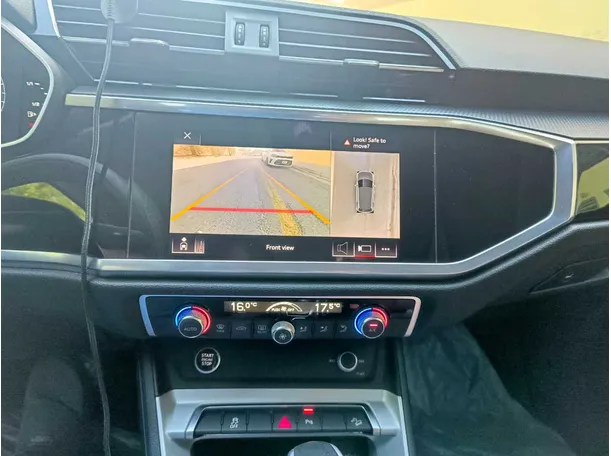 Car image 26