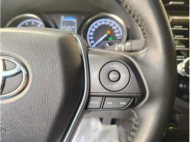 Car image 34
