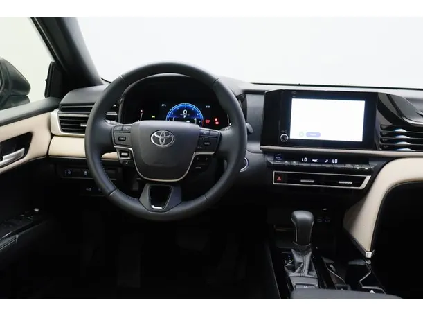 Car image 15