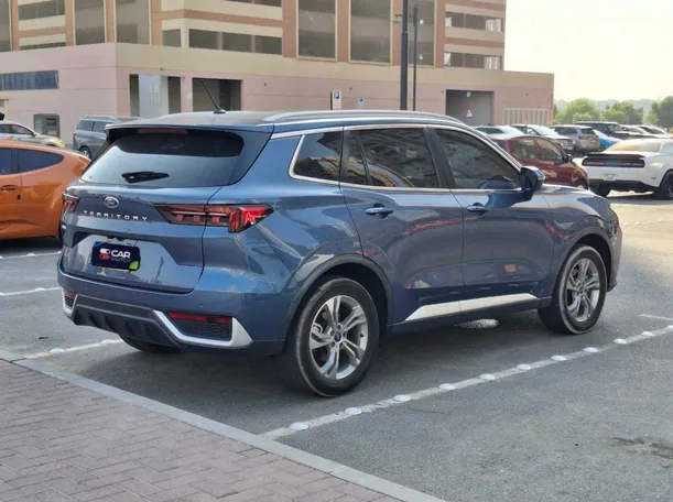 Car image 5