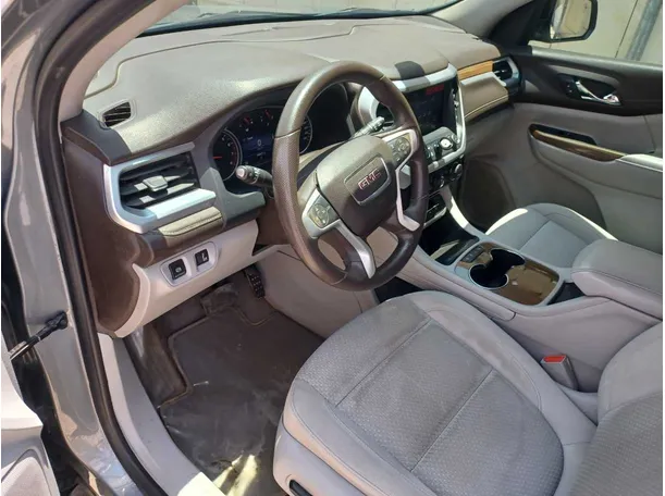Car image 11
