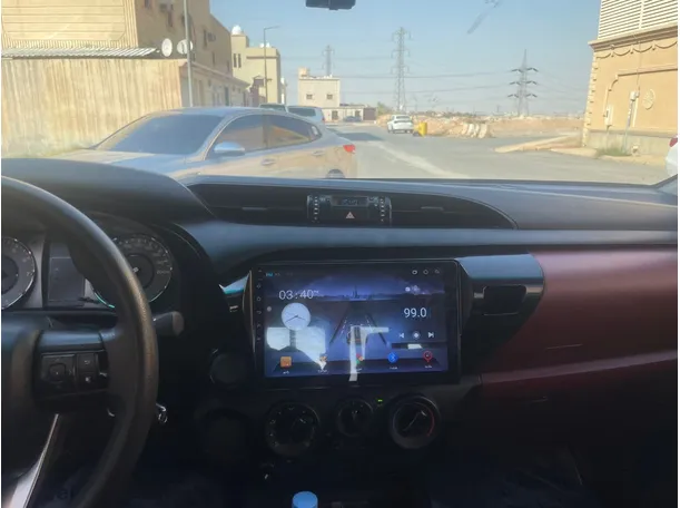 Car image 19