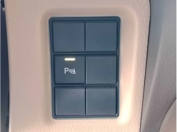 Car image 31