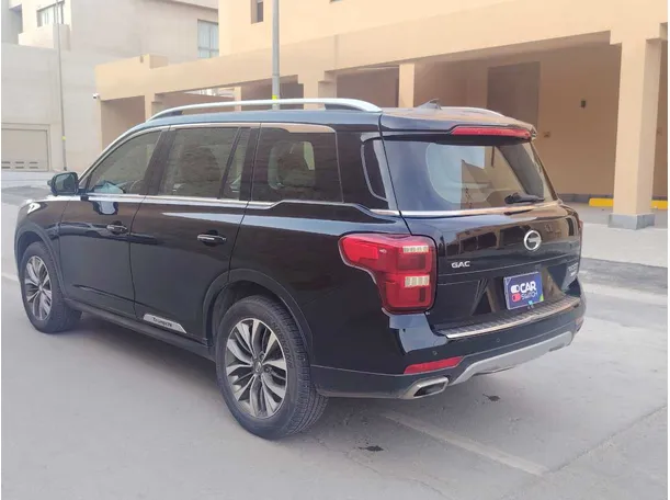 Car image 7