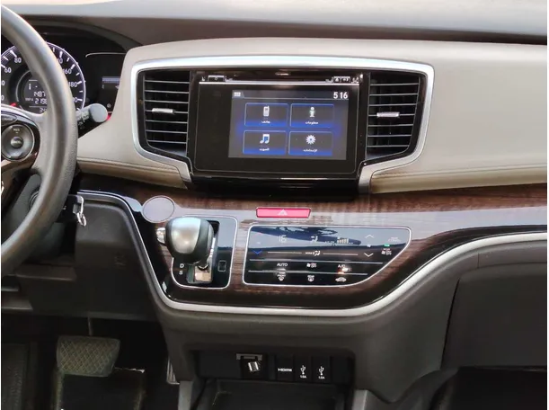 Car image 19