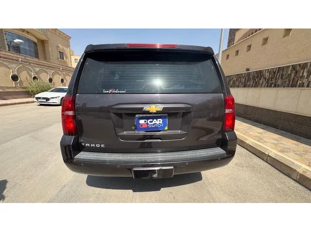 Car image 6