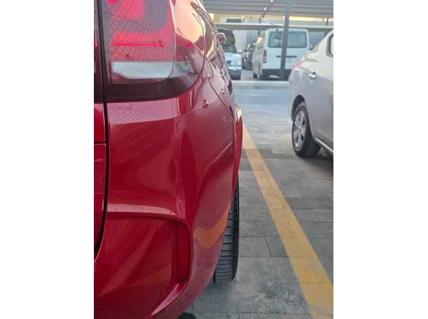 Car image 34