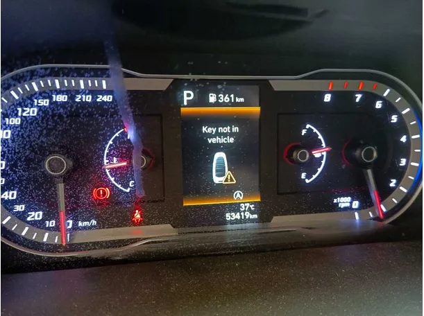Car image 25
