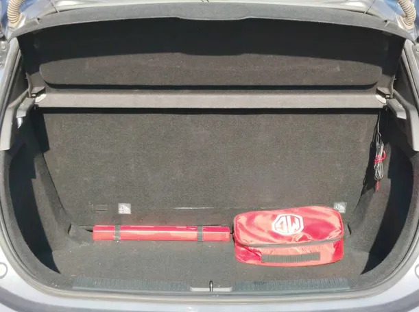 Car image 31