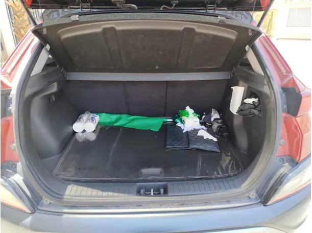 Car image 25