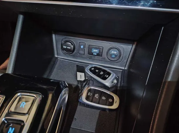Car image 45
