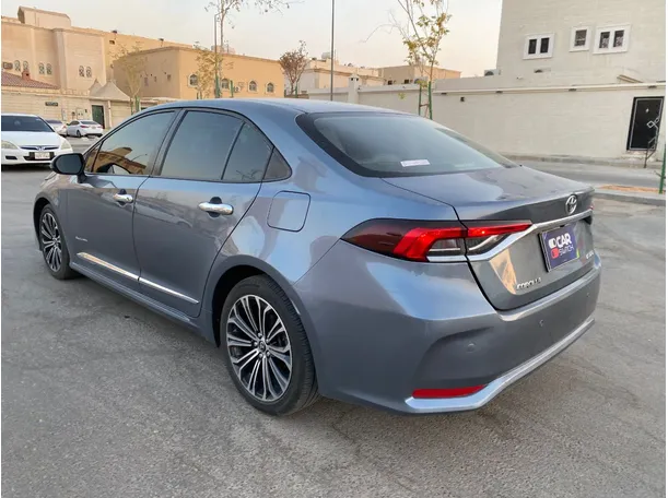 Car image 7