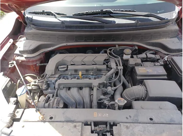 Car image 25