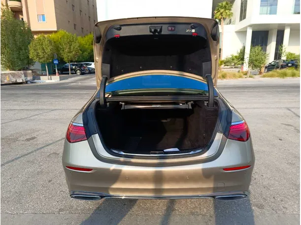 Car image 31