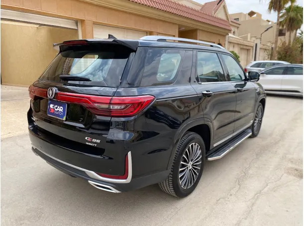 Car image 5