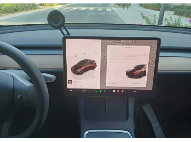 Car image 16