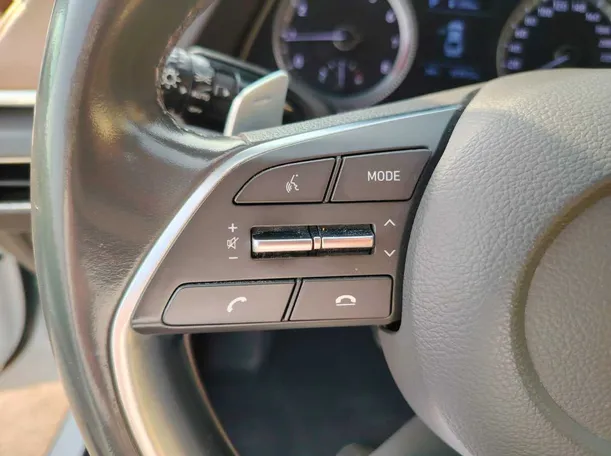 Car image 39