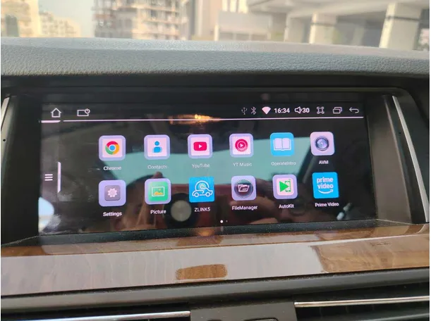 Car image 25