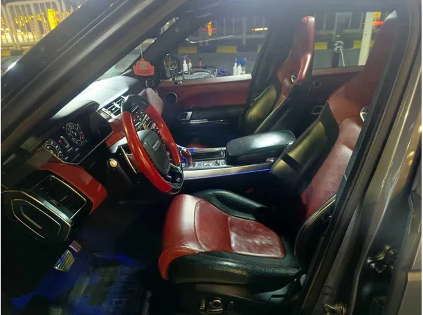 Car image 15