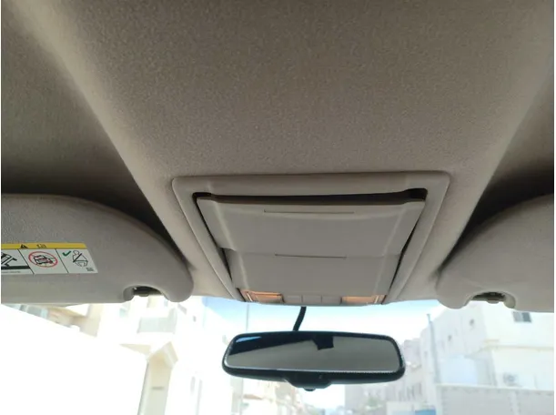 Car image 20