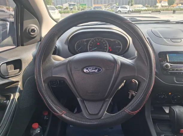 Car image 16