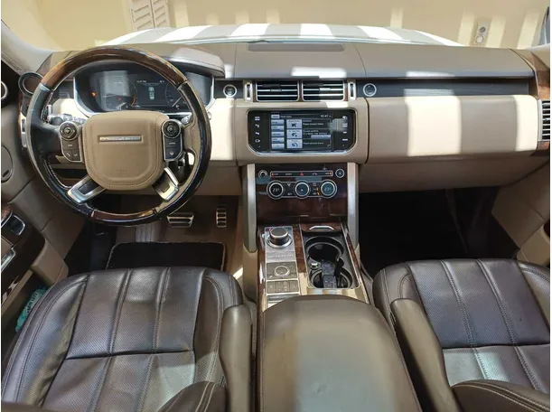 Car image 15