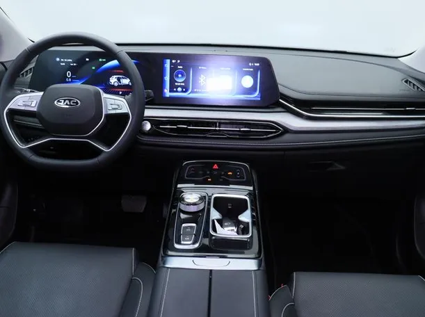 Car image 14