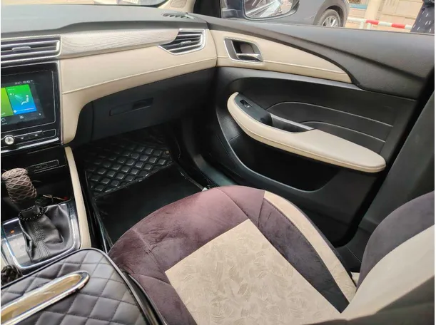 Car image 39