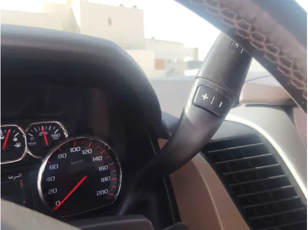 Car image 26