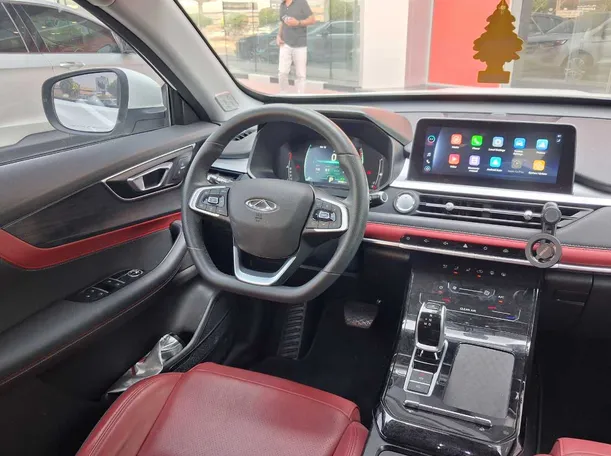 Car image 17