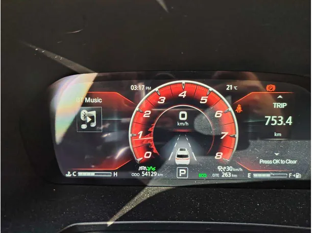 Car image 18