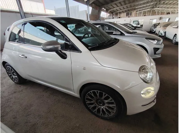 Car image 4