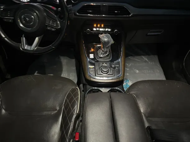 Car image 20