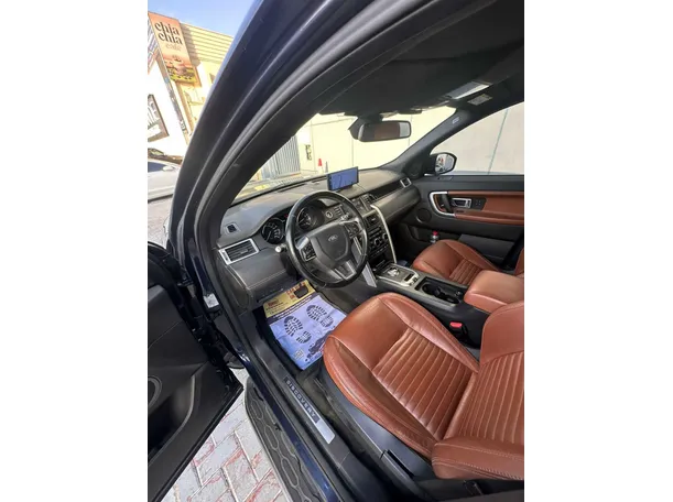 Car image 27