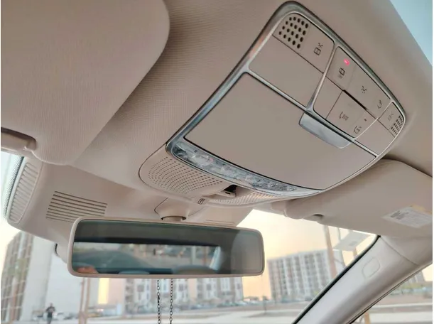 Car image 42