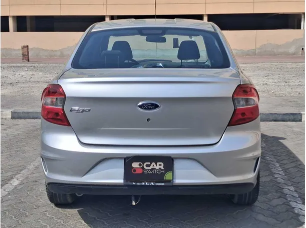 Car image 6