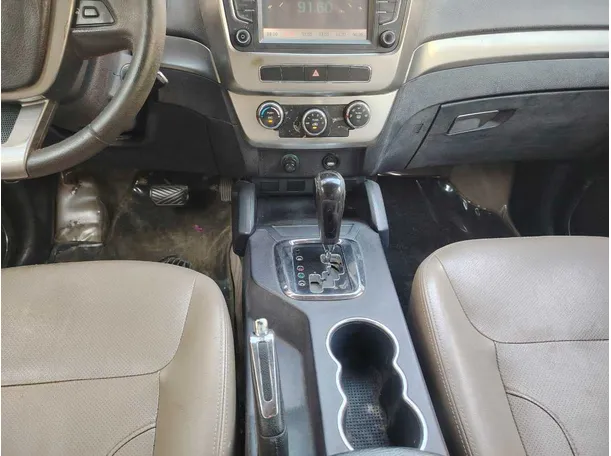 Car image 21