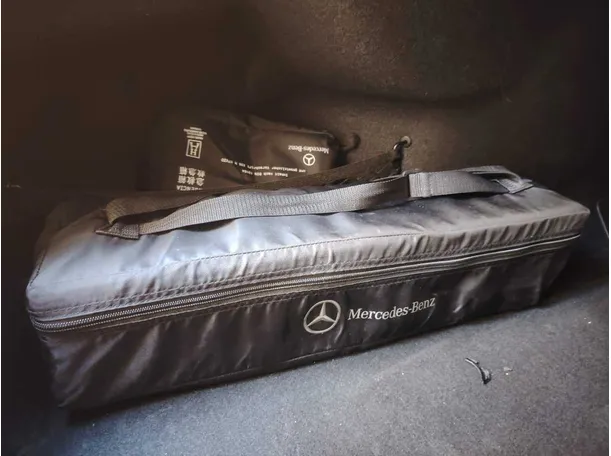 Car image 37