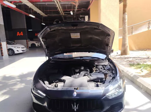 Car image 32